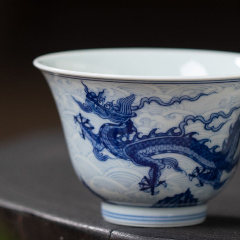 Blue & White Waves And Dragon Motif Gaiwan (Two Piece)