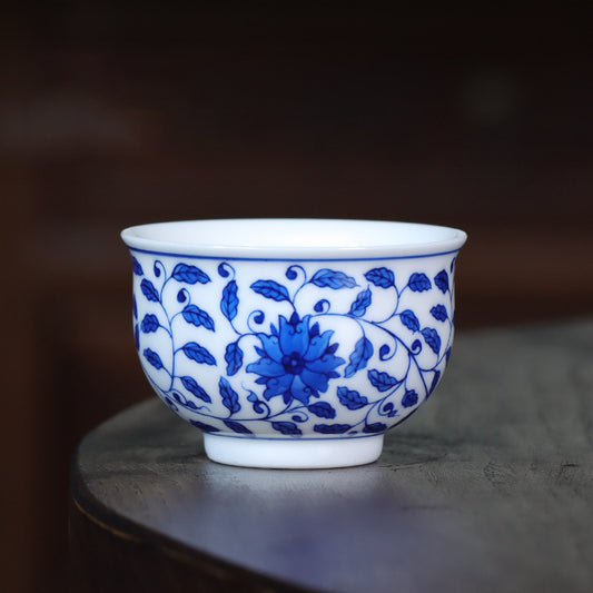 Blue and White Detailed Landscape Gaiwan - Zen&Sip